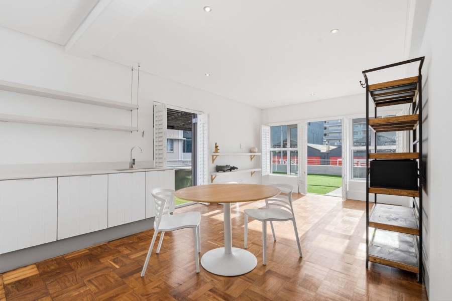 To Let 2 Bedroom Property for Rent in Sea Point Western Cape